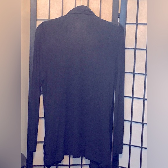 Chaus Black Cardigan w/pockets EUC - Picture 2 of 3